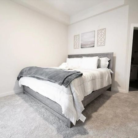 Luxury Apartment Wifi, Gym, Pool, Shops & Food! Unit 329 Charlotte Zewnętrze zdjęcie